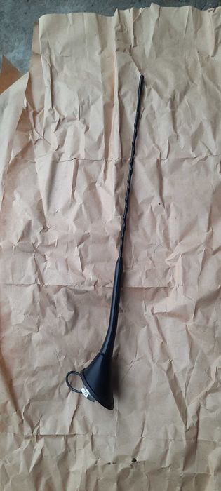 Antena de rádio automóvel