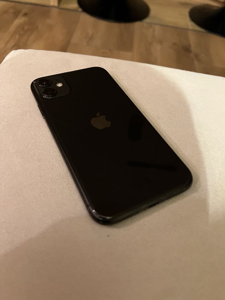 iPhone 11 64GB, czarny! Stan bardzo dobry! Okazja!