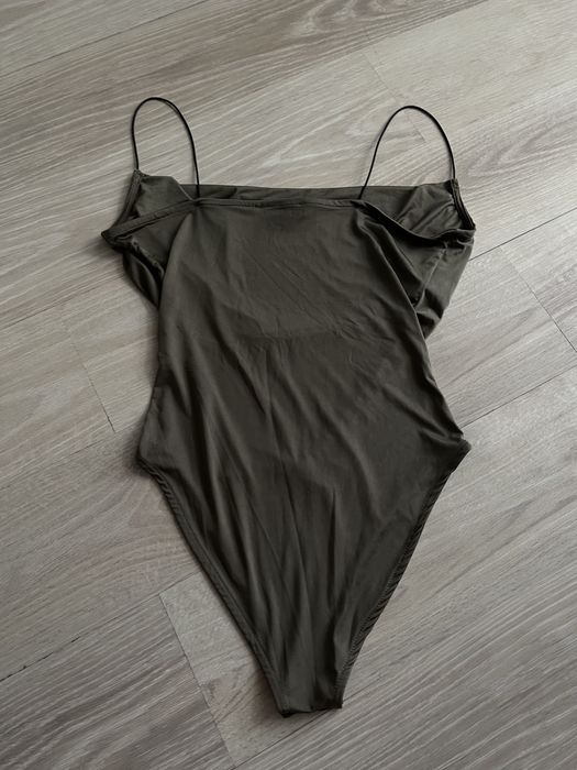 Body na ramiączka khaki