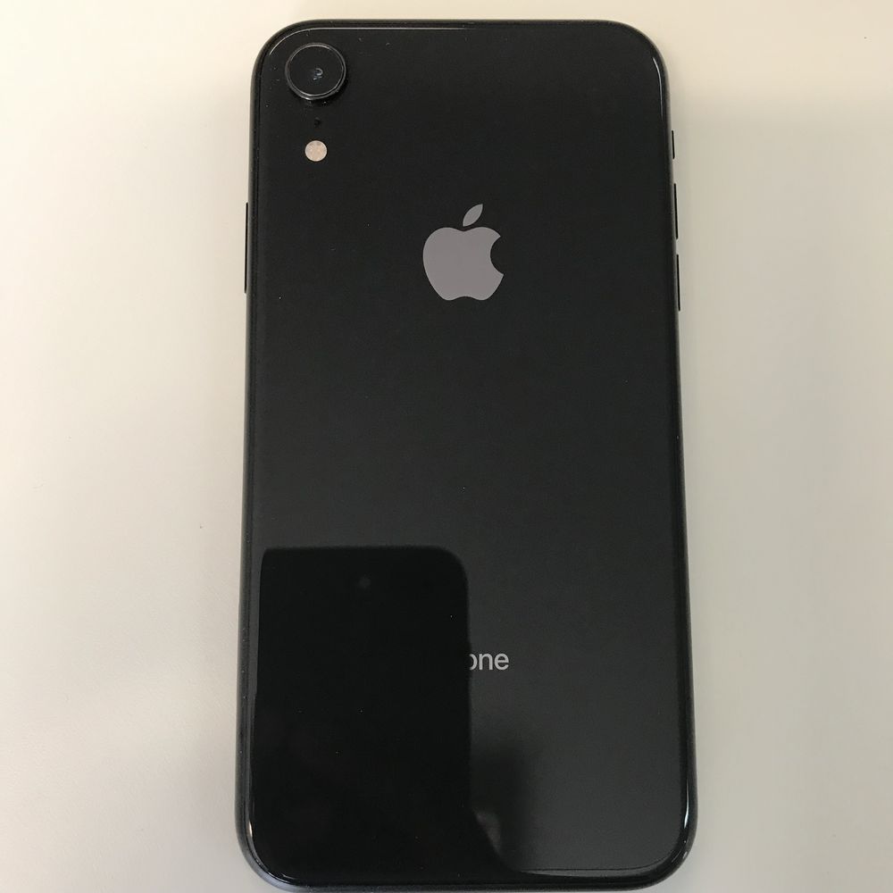iPhone XR limpinho, bom preço 210€, liguem mesmo.