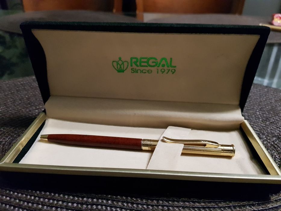 Ручка кулькова Regal