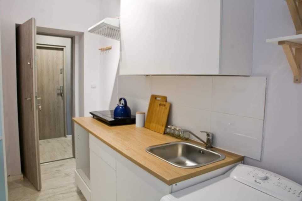 Mała kawalerka na Mokrym!