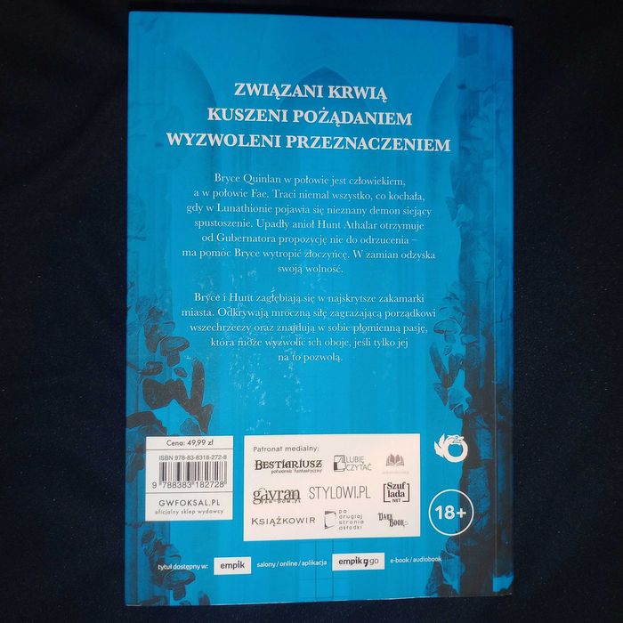 Sarah J. Maas - Księżycowe Miasto - Dom Ziemi i Krwi - Tom 2