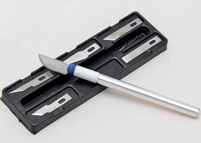 Nóż modelarski skalpel nożyk precyzyjny + 6 ostrzy