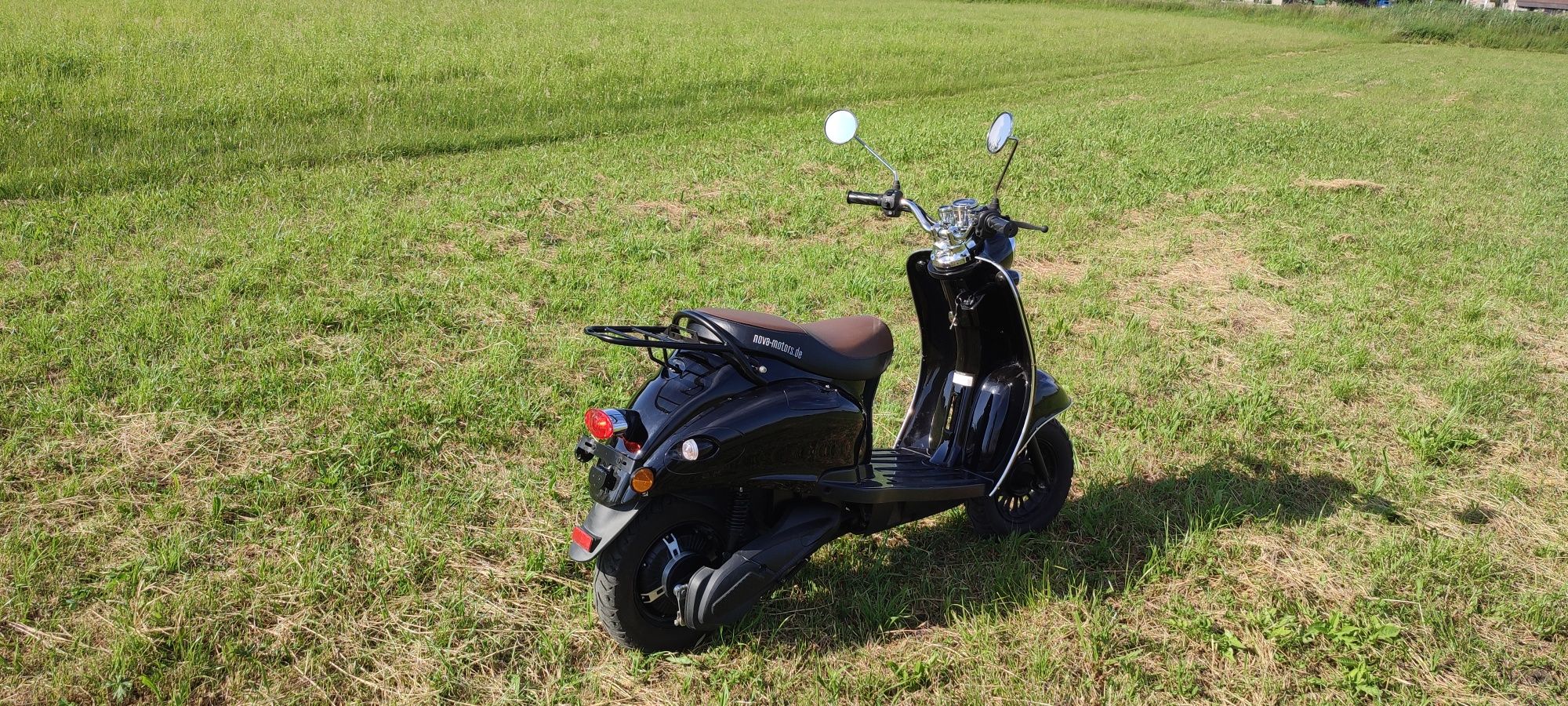 Skuter elektryczny Nova E-Retro