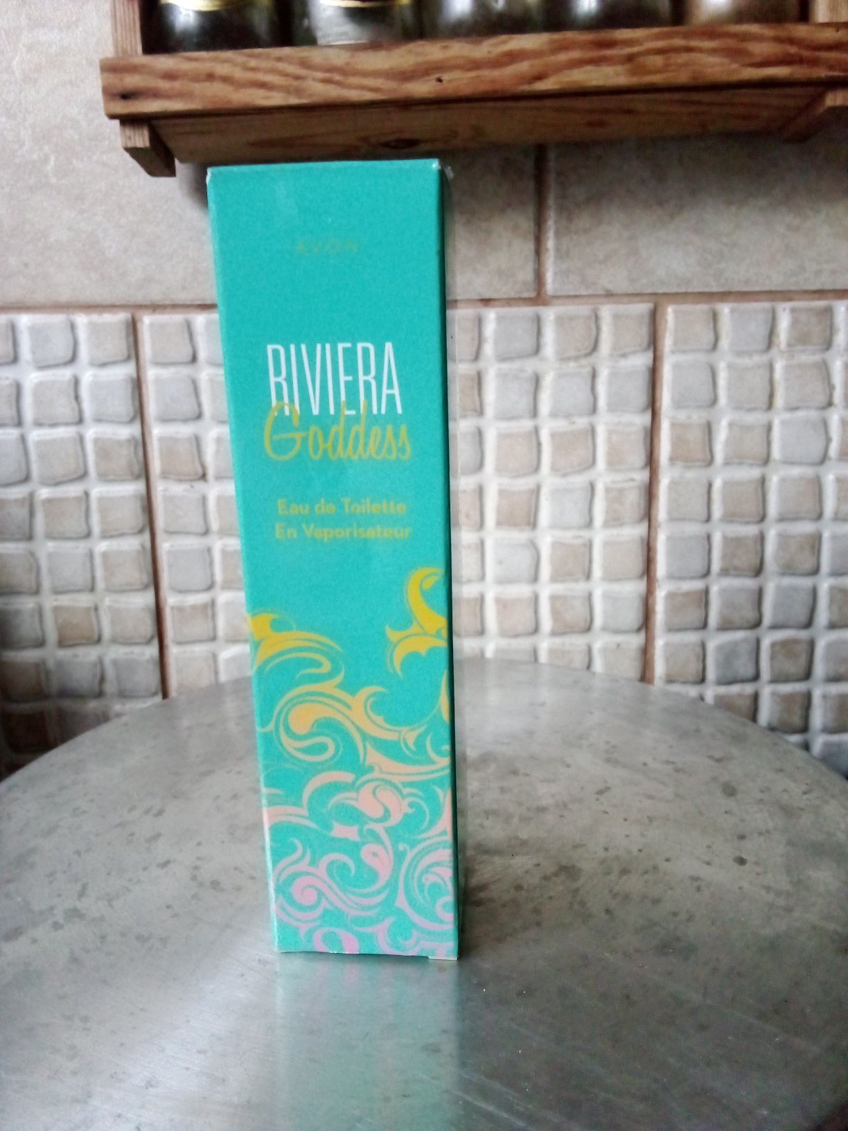 Riviera Goddess Avon  50 ml za 100 zł