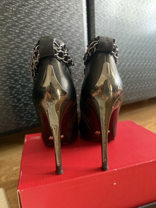 Ботильйони, сапожкі 35 розмір mia map