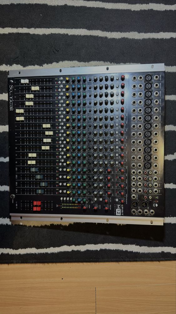 Mesa Soundcraft Spitit M12  (20 canais)