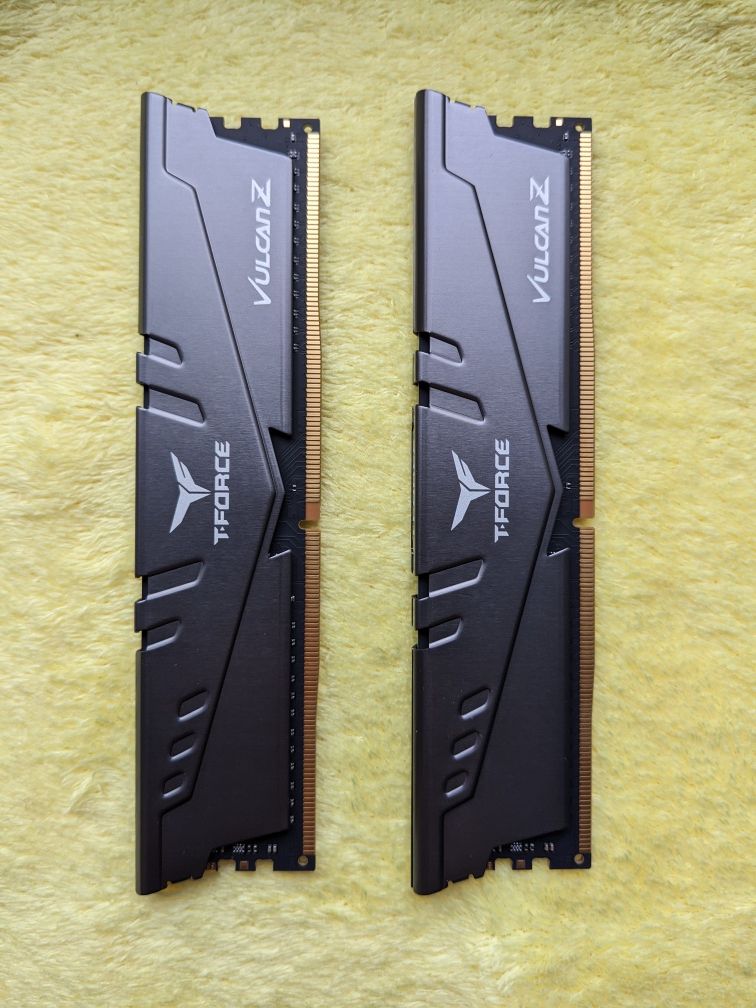 Оперативна пам’ять RAM 16GB (2x8) Team T-Force Vulcan Z DDR4-3200