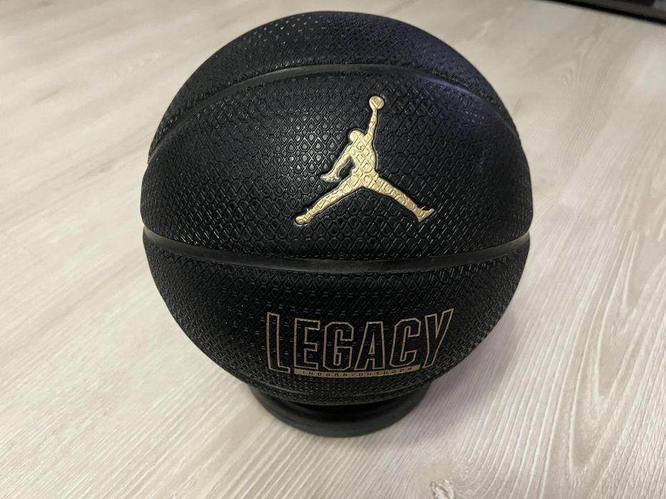 М'яч баскетбольний