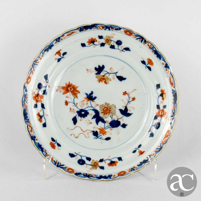 Prato porcelana China, Imari, Dinastia Qing, Kangxi séc. XVII / XVIII