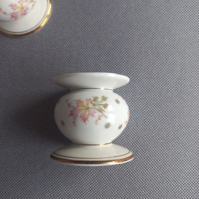 Świeczniki z porcelany