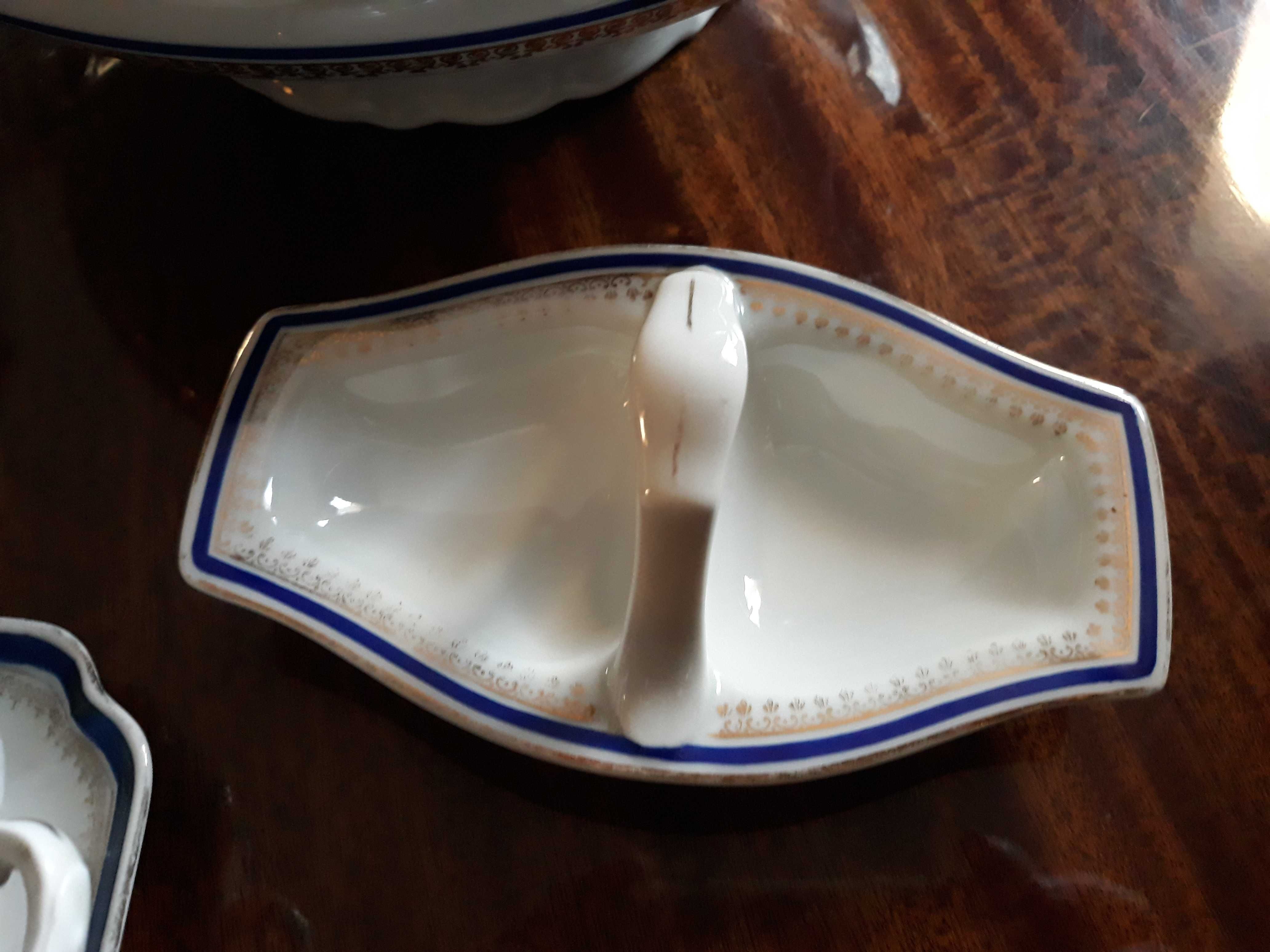 zestaw starej porcelany