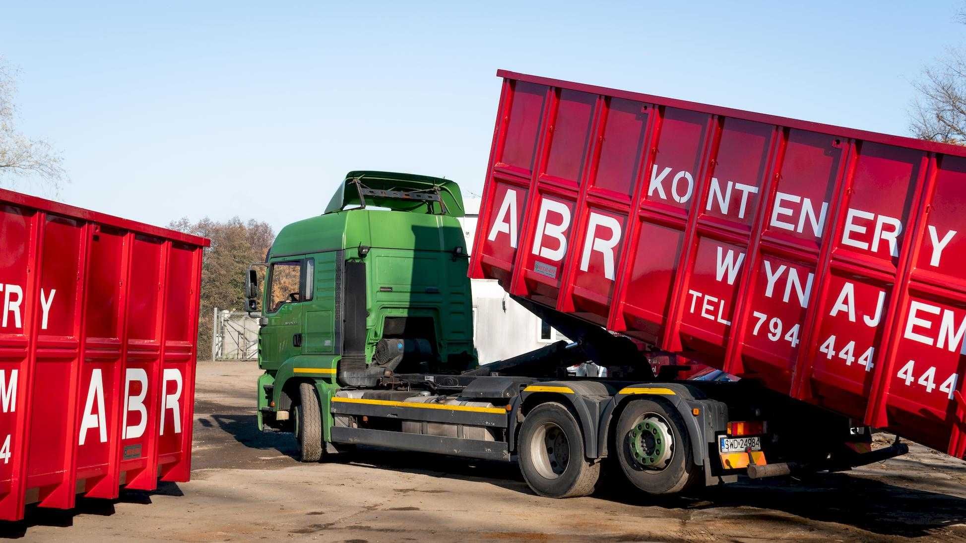 Kontener hakowy Wynajem - do przewozu odpadów, organizacja transportu