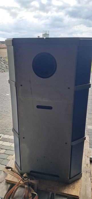 Kominek wolnostojący do opalania drewnem