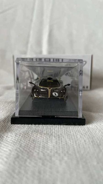 Hot Wheels RLC 21' Pagani Huayra R