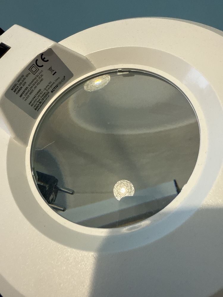 Lampa lupa S4 statyw biała