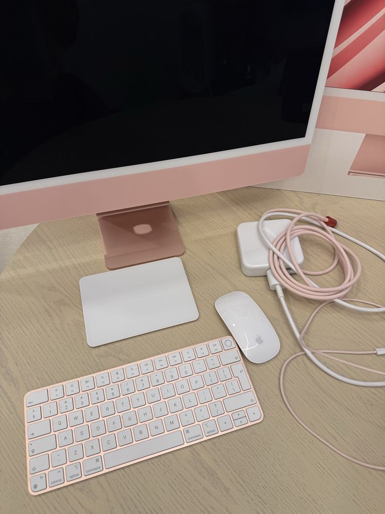 Apple iMac 24" z ekranem Retina 4,5K, 8-1 rdzeniowy procesor M3