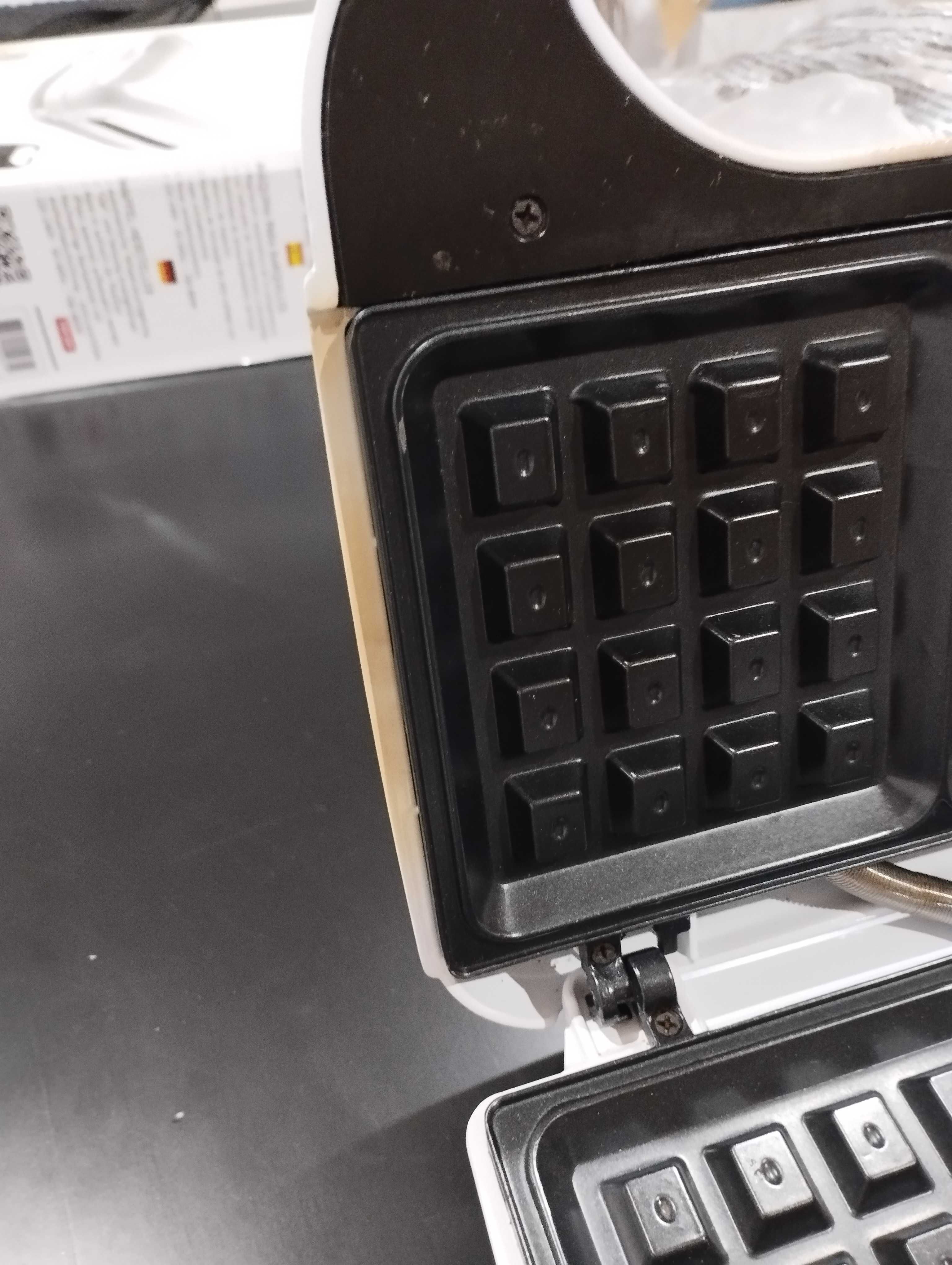 Máquina de fazer waffles Techwood