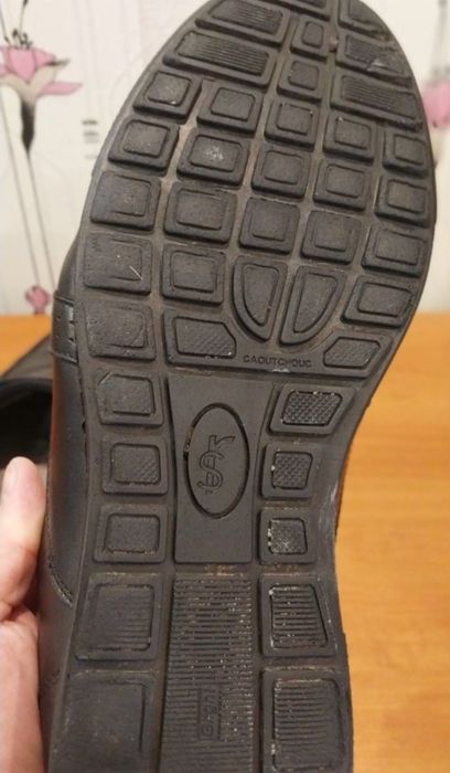 Продам мужские кожаные зимние туфли