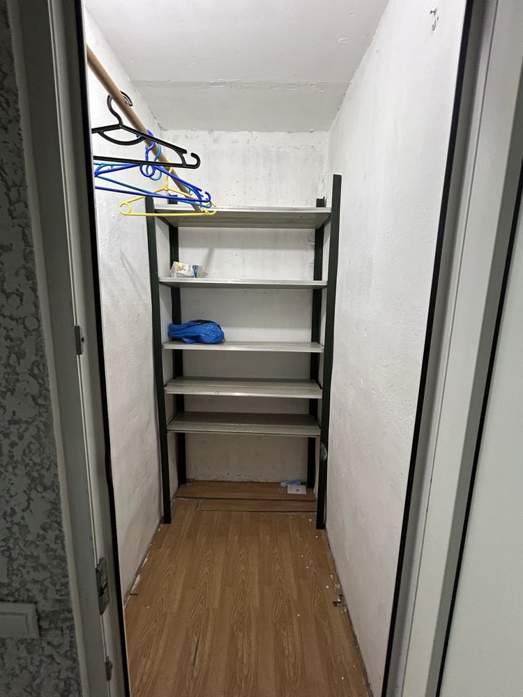 Продається трьох кімнатна квартира в м. Виноградів , черняховка 3 прх
