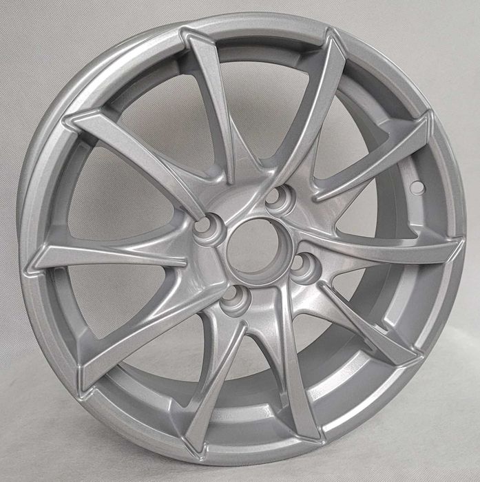 Felgi 15 Toyota Yaris 3 Hyundai i20 Suzuki Swift Kia Rio Mazda 2 54,1