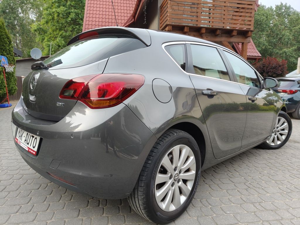 Astra J 1.7 110KM Selection Alu17 Skóry Climatronic Extra Dynamiczna