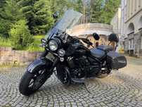 Suzuki Intruder