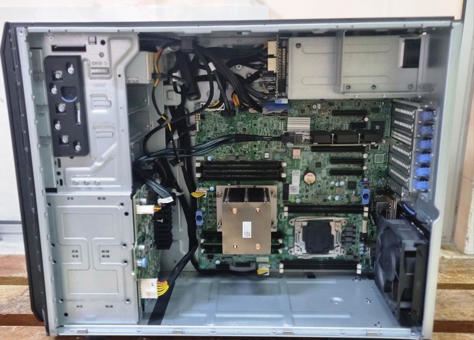Servidor Dell PowerEdge T430