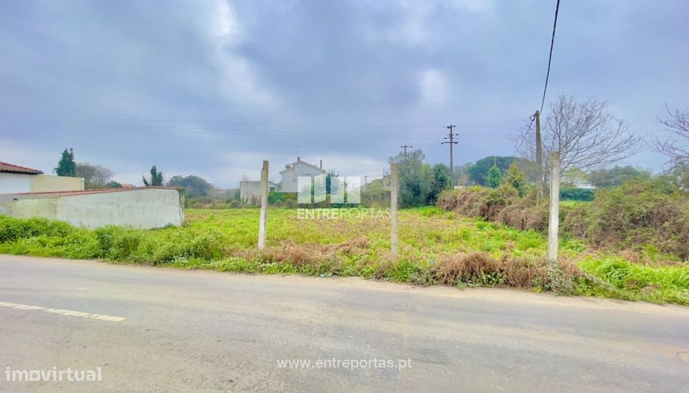Venda de terreno com 1800m², Sta Marta de Portuzelo, Viana do Castelo