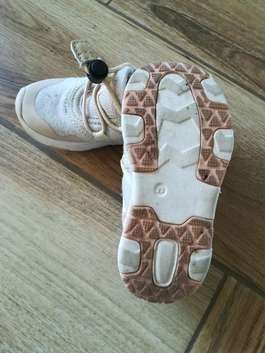 Adidasy Bejo dla dziewczynki trampki buty sportowe rozmiar 22/23