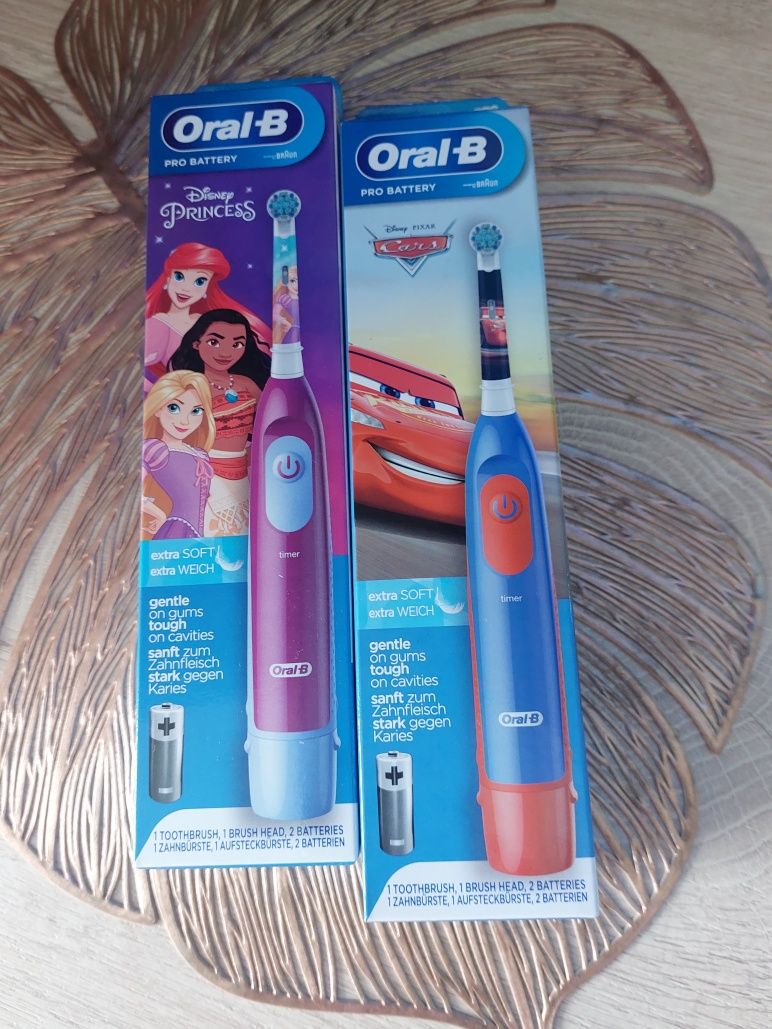 Електрична зубна щітка oral b на батарейки