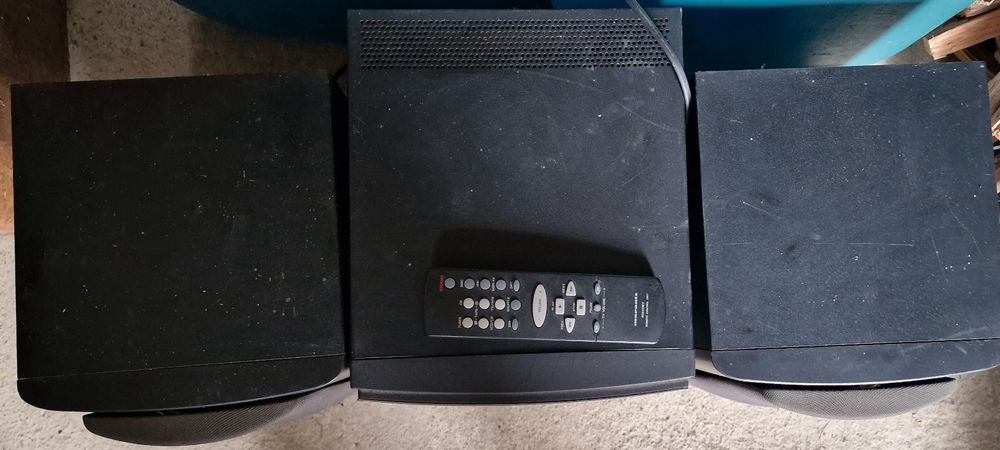 Wieża Marantz .Do garażu lub budowe. Z pilotem