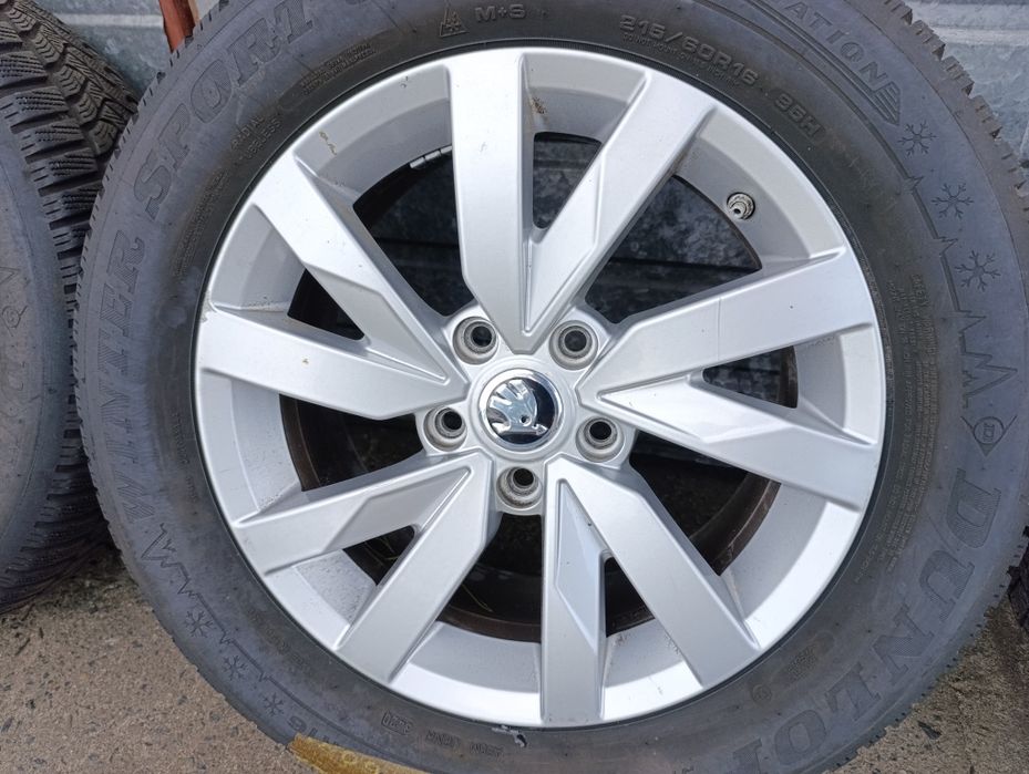 Skoda Superb 3 felgi aluminiowe 16 cali z Niemiec bardzo ładne 5 x 112