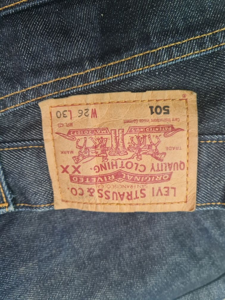 Продам джинсы  Levi's  W 26 L 30