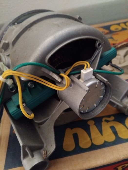 Мотор двигун до пральної машини