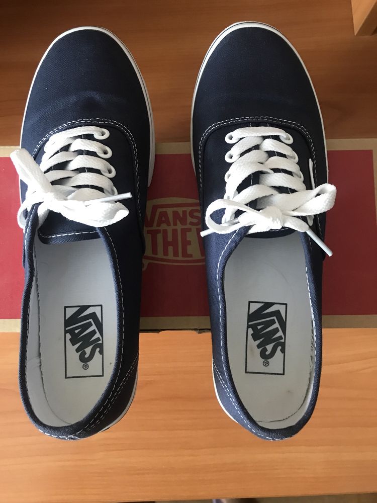 Vans Authentic Lo Pro Navy/True white 40р