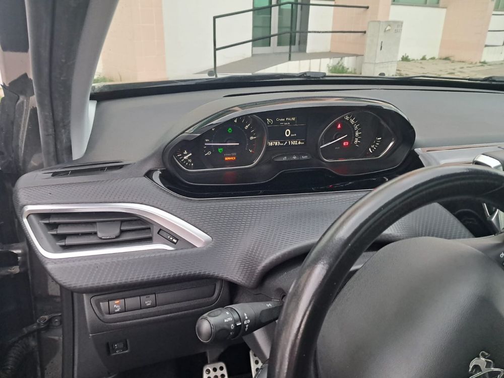 Peugeot 2008 1.2 2017