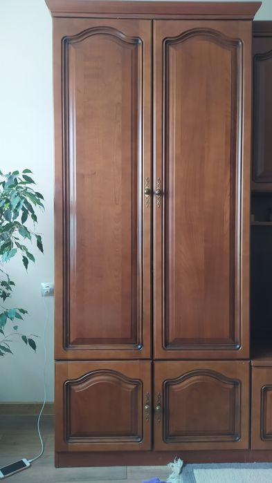 Стінка у вітальню