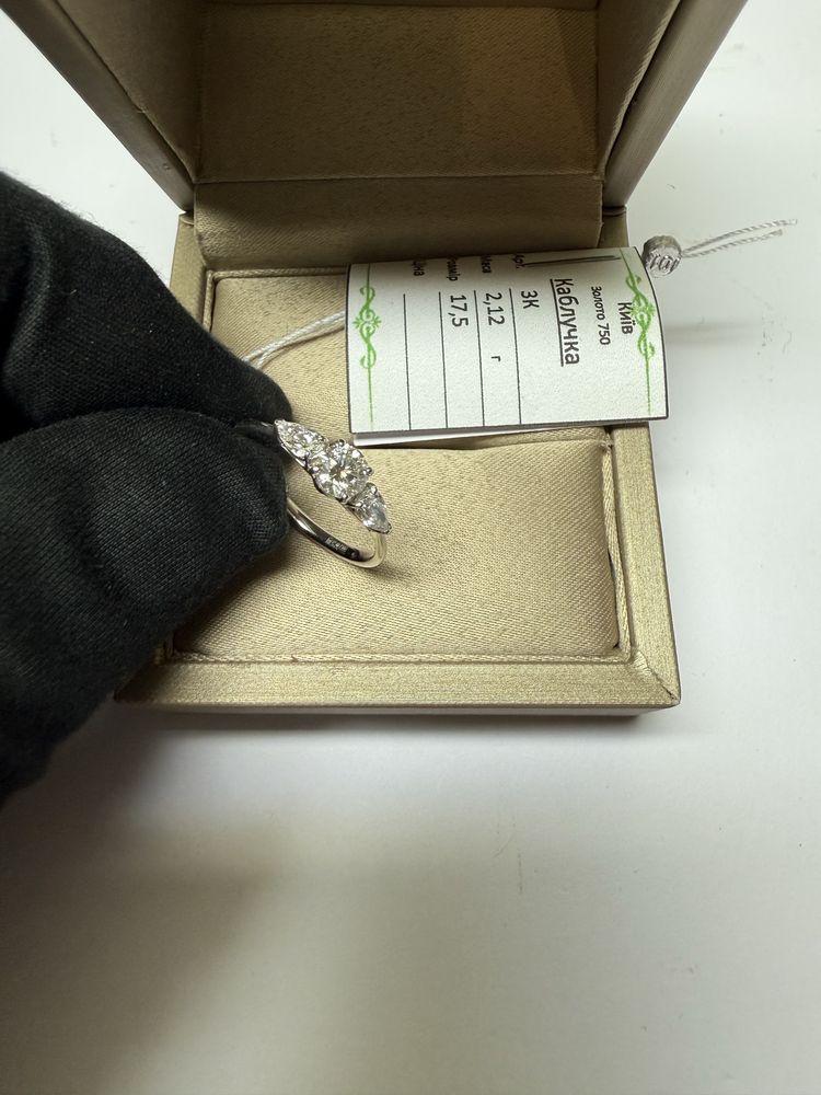 Кольцо Cartier 750 проба, природные бриллианты 0.72 ct, сертификация