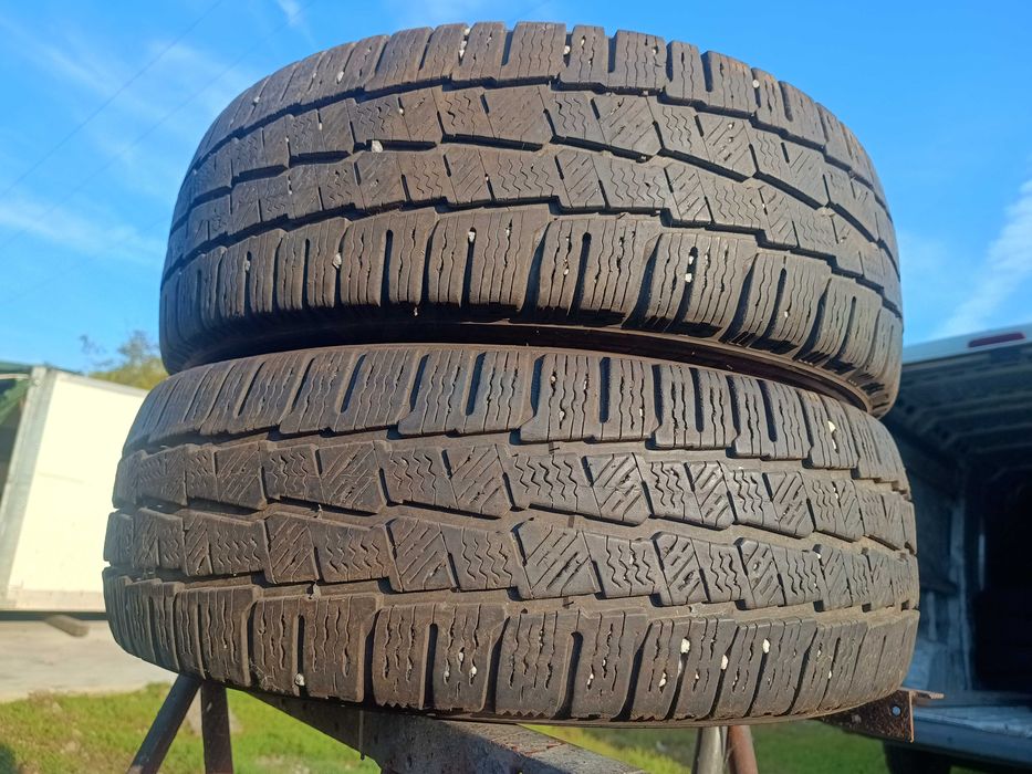 Opony zimowe Michelin 215/60R17C z 2021r