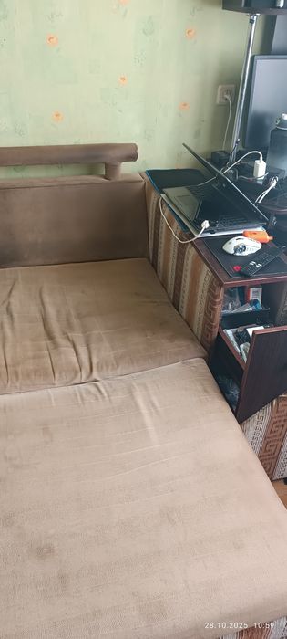 Продам кутовий диван