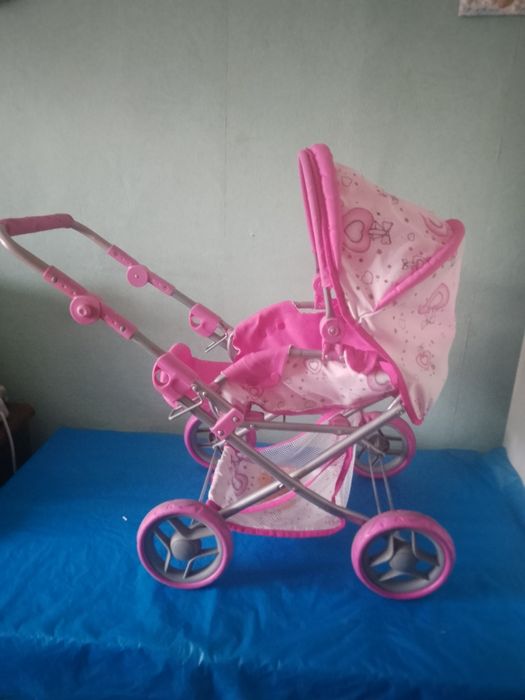 Візок для ляльок