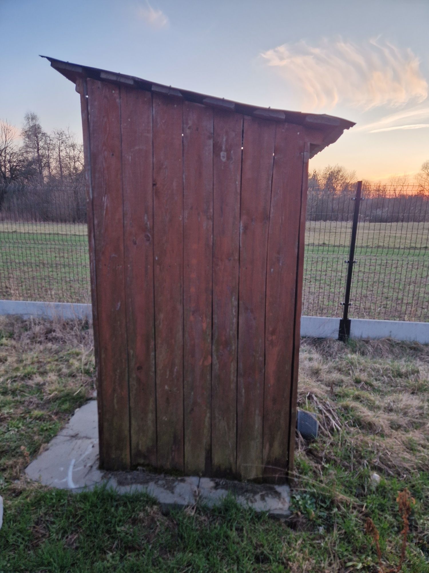 WC, kibelek na budowę