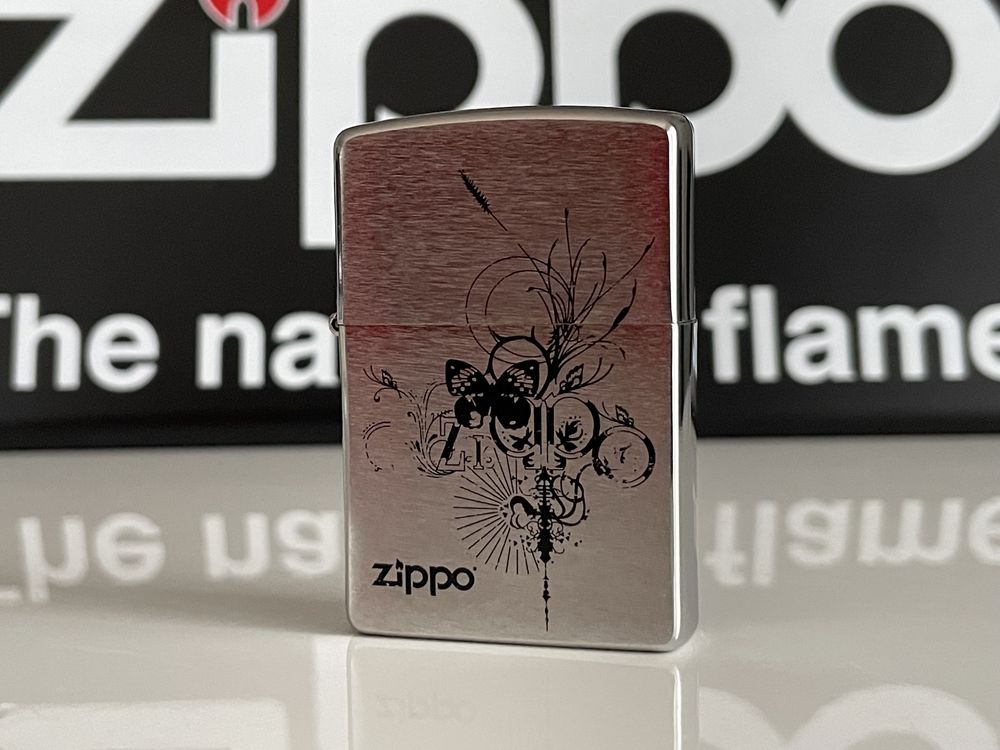 Zapalniczka Zippo 2009 Butterfly Artsy Design Brushed Chrome motyl