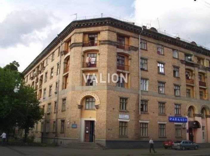 Продаж 1 кімнати з ремонтом в гуртожитку, вул. Севастопольська