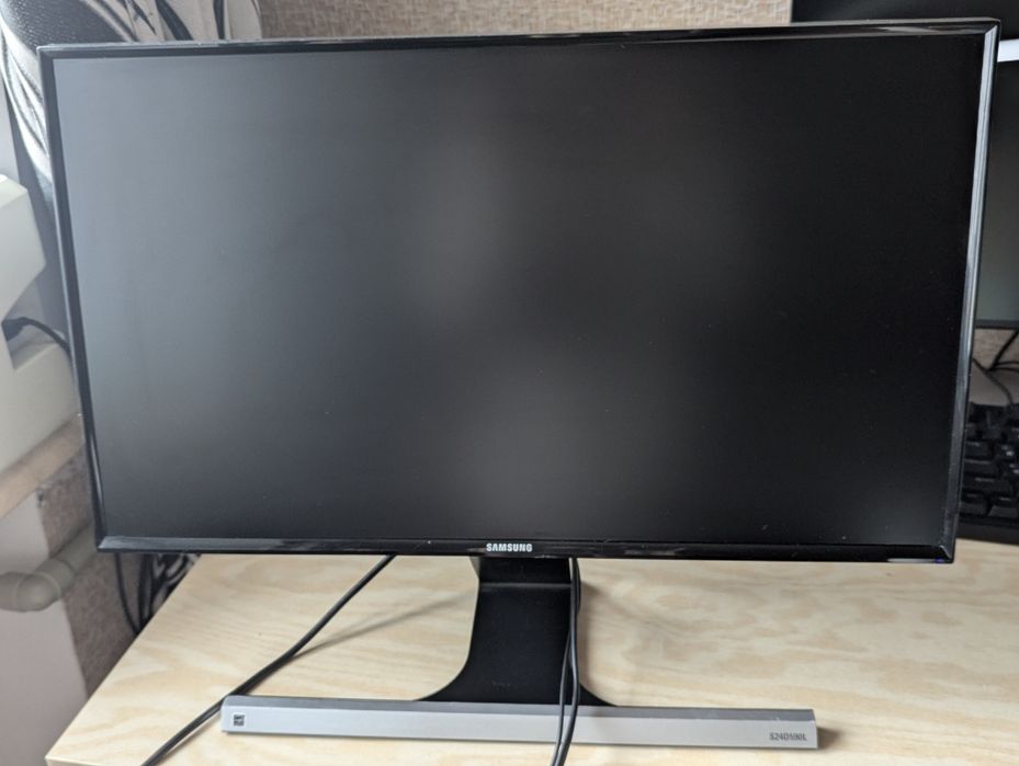 Монітор Samsung S24D590L