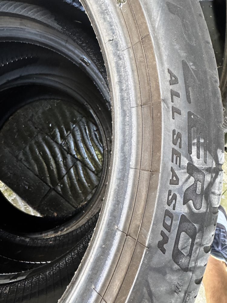 Шини Pirelli  P ZERO r19 245/40 2022 р 5 місяць