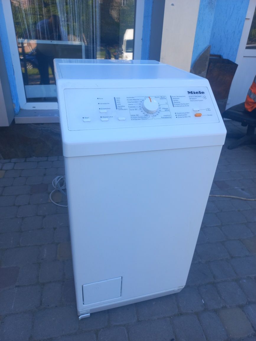 Вертикальна пральна машина Miele W605 F