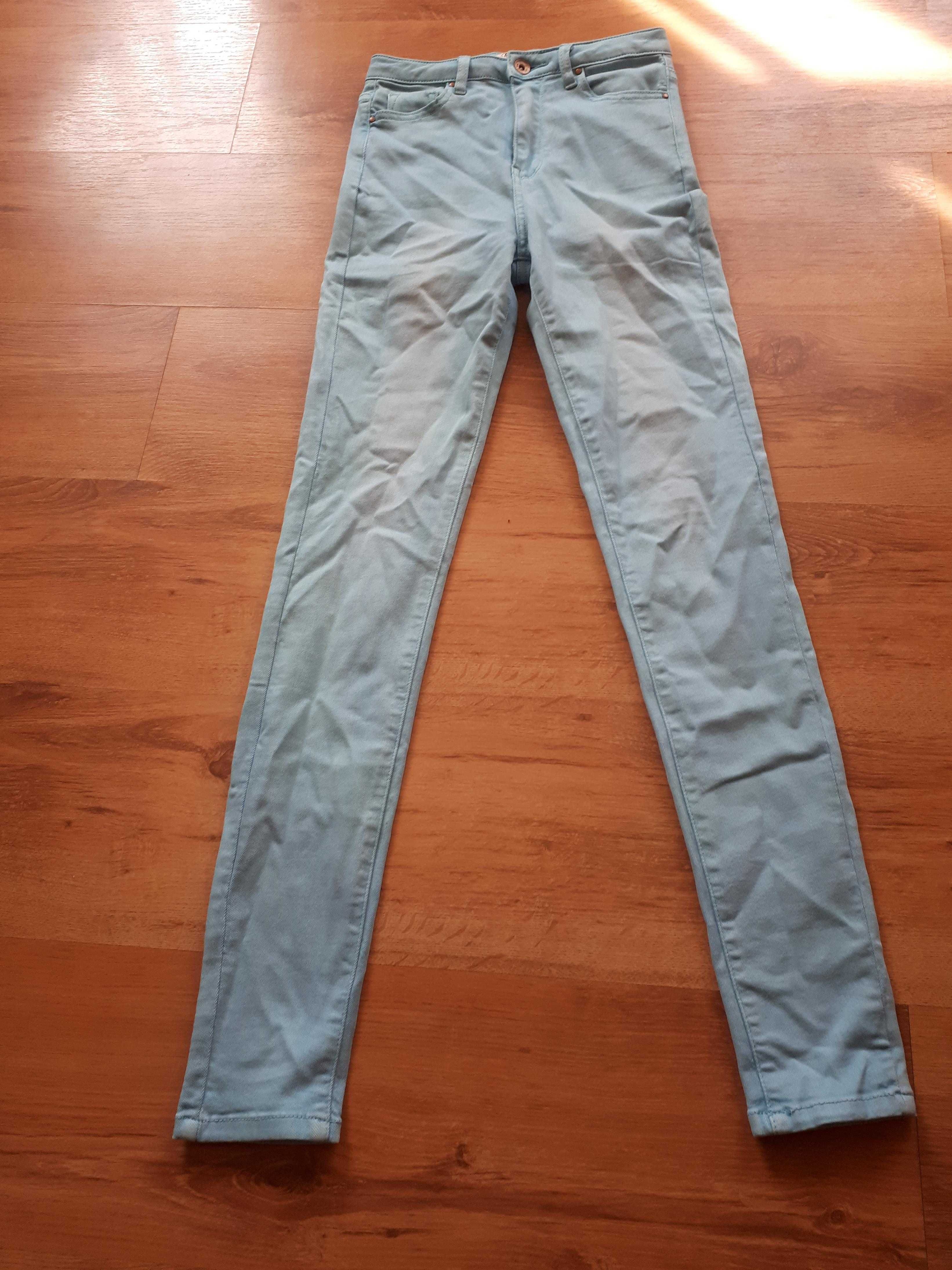 Jeansowe spodnie błękitne Toxik3